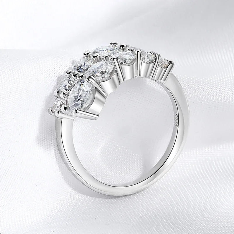 Dazzling Heart Ring